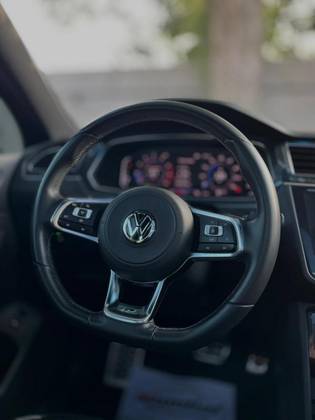 VOLKSWAGEN TIGUAN 2.0 350 TSI GASOLINA ALLSPACE R-LINE 4MOTION DSG VOLKSWAGEN TIGUAN 2.0 350 TSI GASOLINA ALLSPACE R-LINE 4MOTION DSG